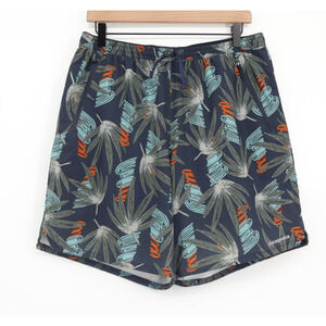 Patagonia Men's Nine tails Short 8 In inseam Nave Tropical Ecuador Floral Sz L